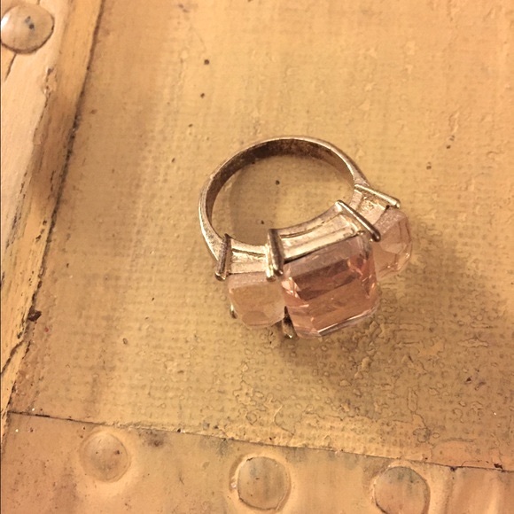 VINTAGE STYLE 3 STONE BLUSH GOLD COCKTAIL RING 7.5 - Picture 3 of 4